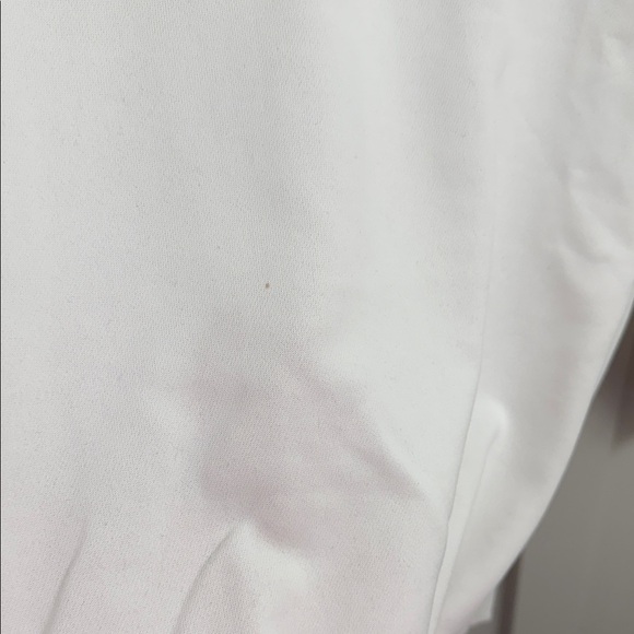 White V-Neck Sweater New York - Picture 3 of 3